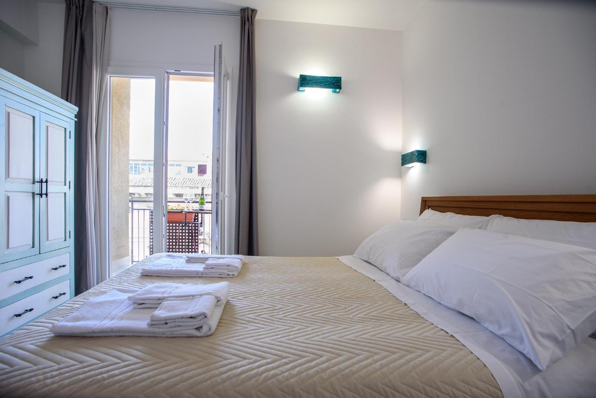 Central Station Apartments - Fanale Rentals Палермо Номер фото